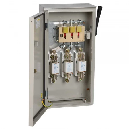 Ящик с рубильником и предохранителями ЯРП-250А У1 IP54 IEK YARP-250-74-54